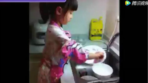 现在的小盆友太牛了……各种家务活就没有不会的!